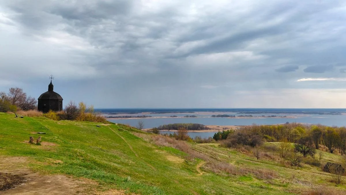 Витачів на Великдень: локація з енергетикою на живописних схилах Дніпра 3 На Великдень у Витачів: місце сили на мальовничих схилах Дніпра