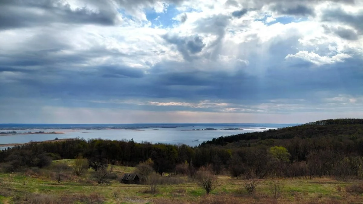 Витачів на Великдень: локація з енергетикою на живописних схилах Дніпра 4 На Великдень у Витачів: місце сили на мальовничих схилах Дніпра