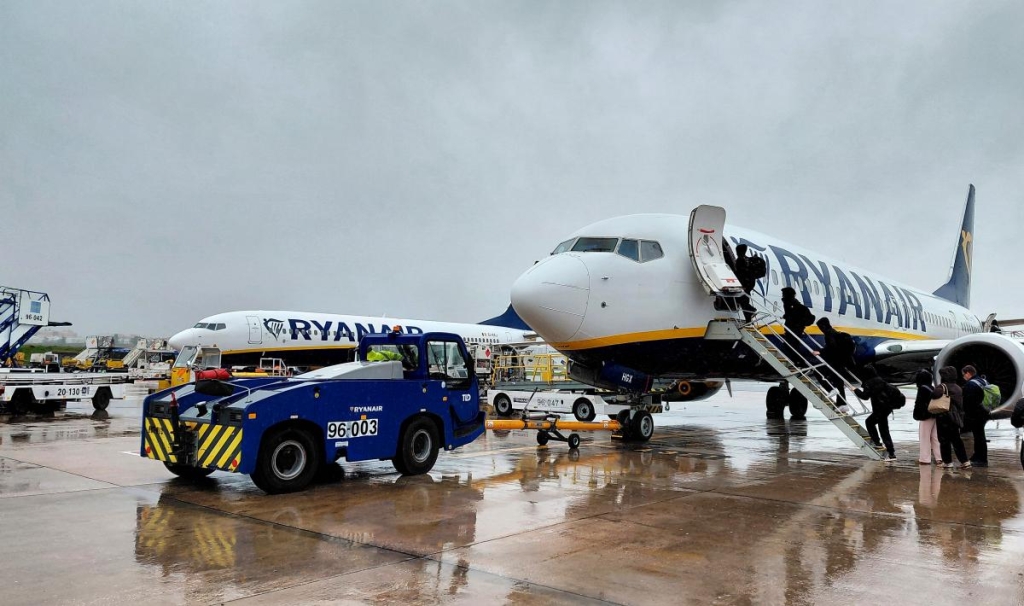 Ryanair обмежила можливість здачі в багаж валіз певного типу: що це означає. 1 Ryanair заборонила пасажирам здавати в багаж валізи одного типу: про що йдеться