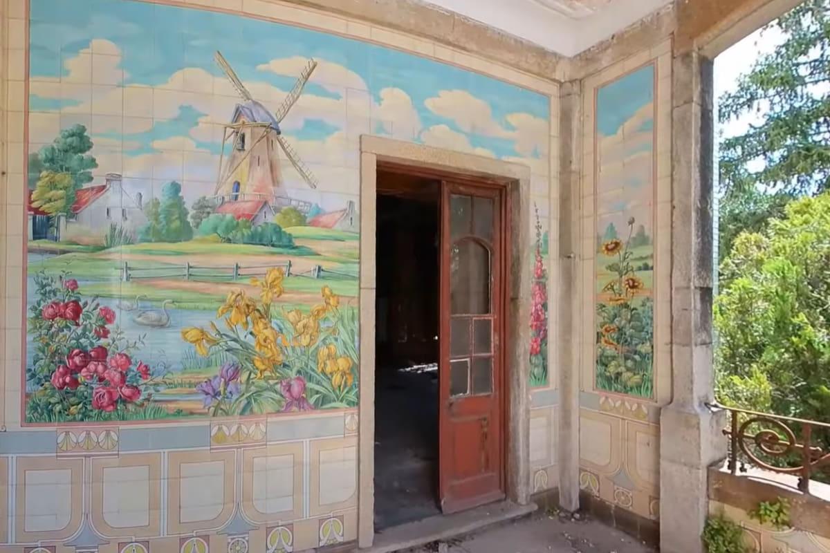 Замок, що руйнувався протягом 30 років, виставлено на продаж у Португалії за €1,35 млн (фото) 2 Замок, який гнив 30 років, виставили на продаж у Португалії за €1,35 млн (фото)
